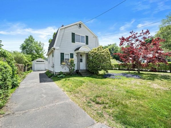 201 Dodge St, Beverly, MA 01915