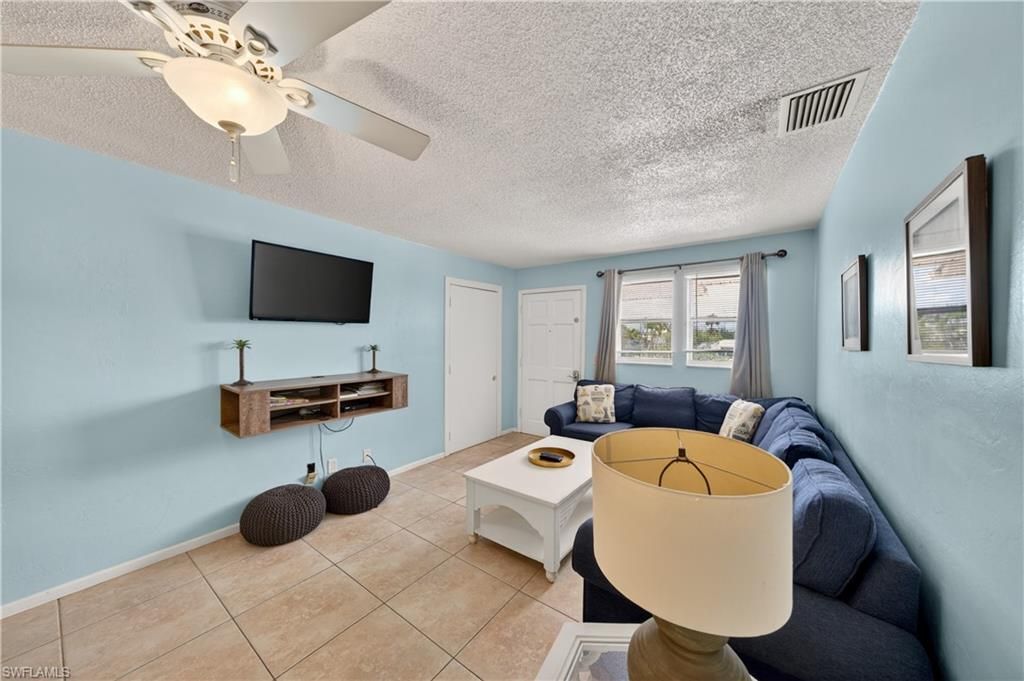 3188 Shell Mound Blvd, Fort Myers Beach, FL 33931 Photo