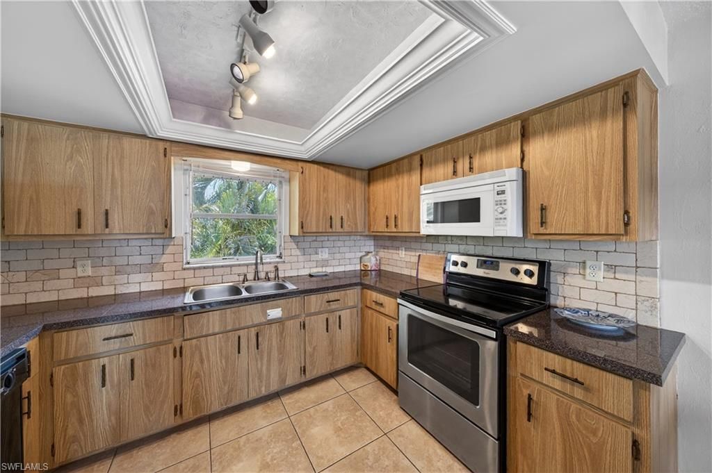 3188 Shell Mound Blvd, Fort Myers Beach, FL 33931 Photo