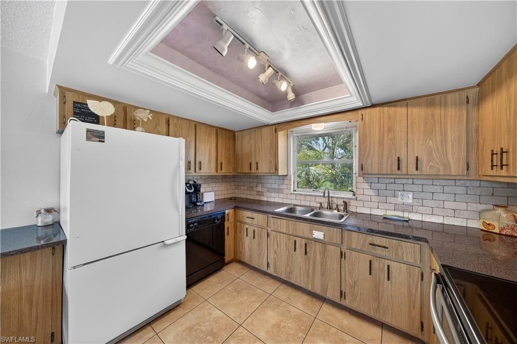 3188 Shell Mound Blvd, Fort Myers Beach, FL 33931 Photo