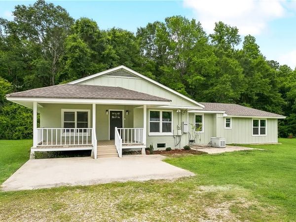 59354 BORGNE Avenue , Bogalusa, LA 70427