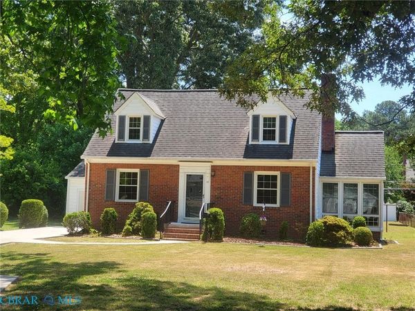 44 Cedar Lane, Newport News, VA 23601