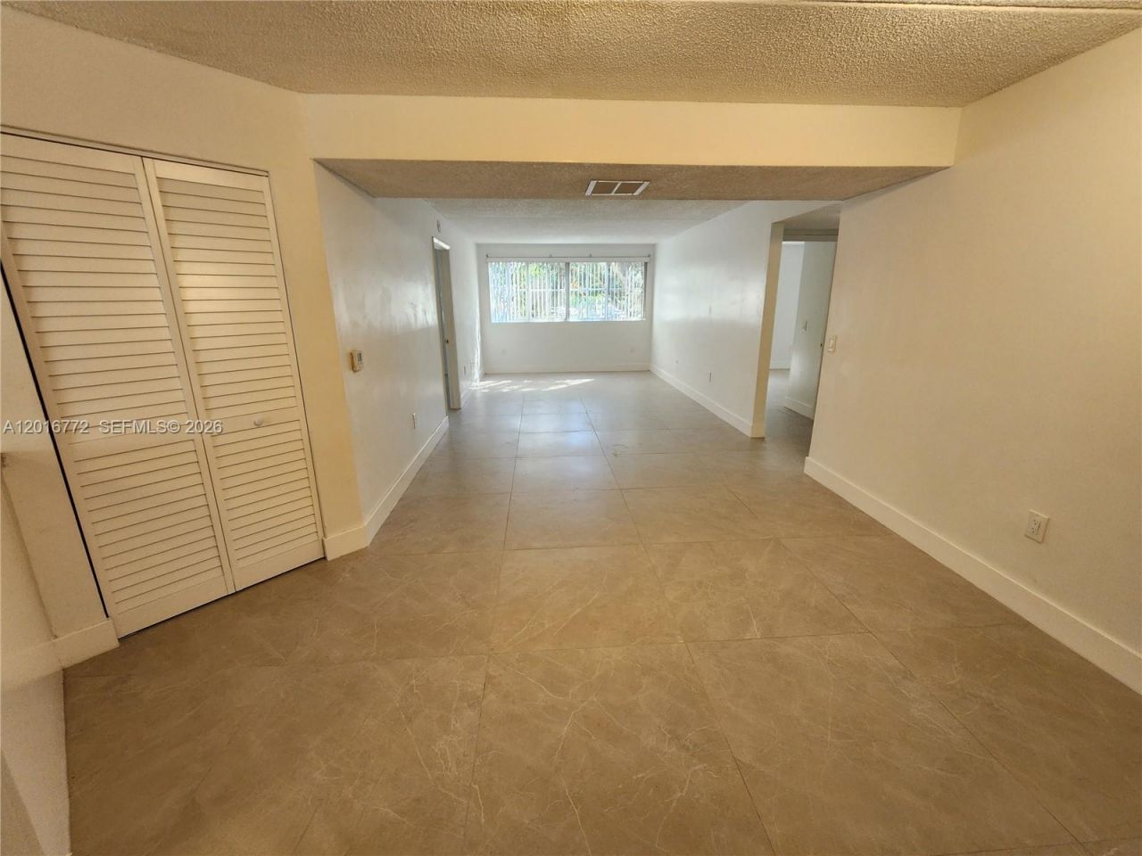6065 NW 186th St , Unit 208, Hialeah, FL 33015 Photo