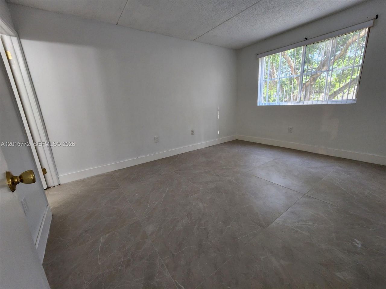 6065 NW 186th St , Unit 208, Hialeah, FL 33015 Photo