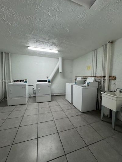 1655 W 44th Pl, Unit 211, Hialeah, FL 33012 Photo