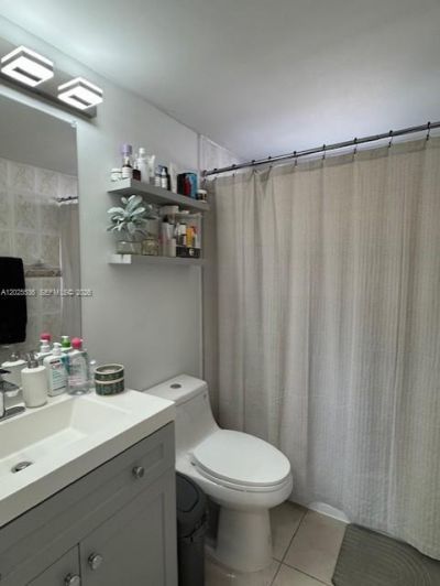 1655 W 44th Pl, Unit 211, Hialeah, FL 33012 Photo