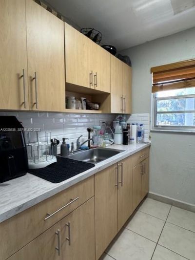1655 W 44th Pl, Unit 211, Hialeah, FL 33012 Photo