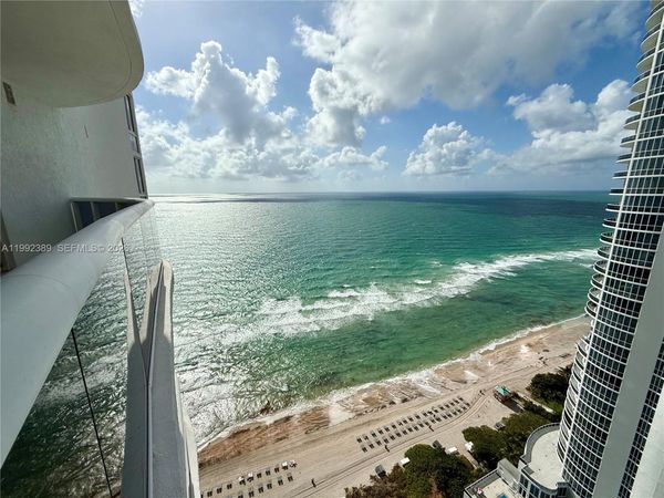 15901 Collins Ave, Unit 2802, Sunny Isles Beach, FL 33160