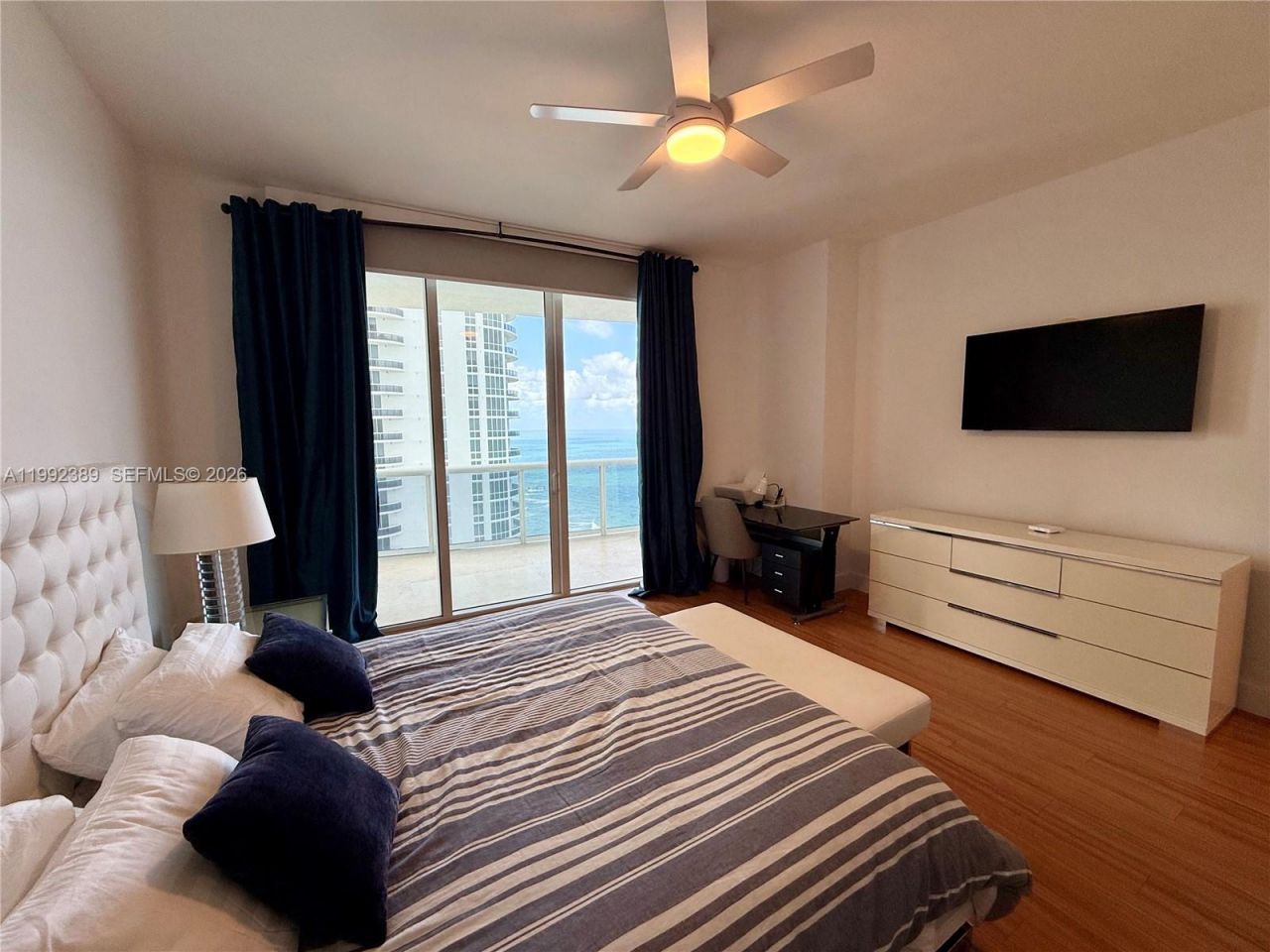 15901 Collins Ave, Unit 2802, Sunny Isles Beach, FL 33160 Photo