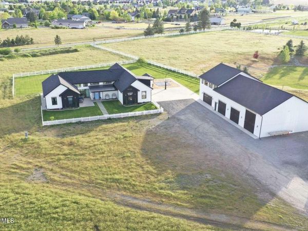 3708 N Carolwood CT , Post Falls, ID 83854