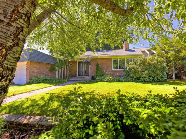 1027 W 29th Ave, Spokane, WA 99203