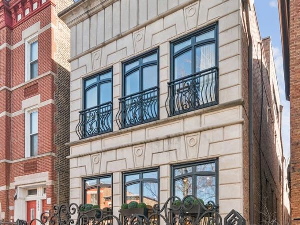 1939 N Bissell Street , Chicago, IL 60614