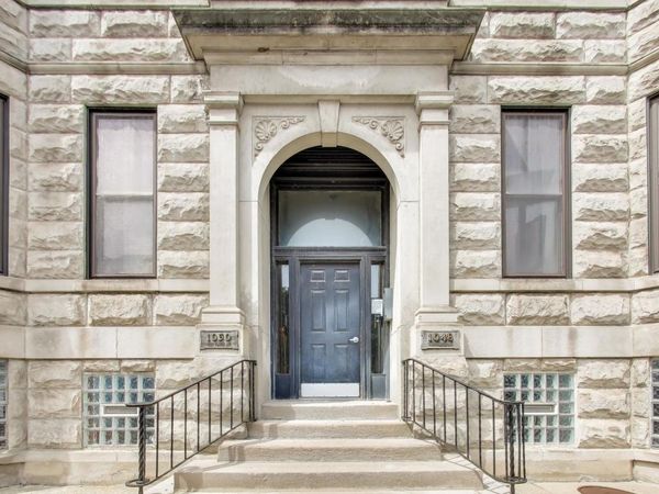 1050 W FOSTER Avenue, Unit F, Chicago, IL 60640