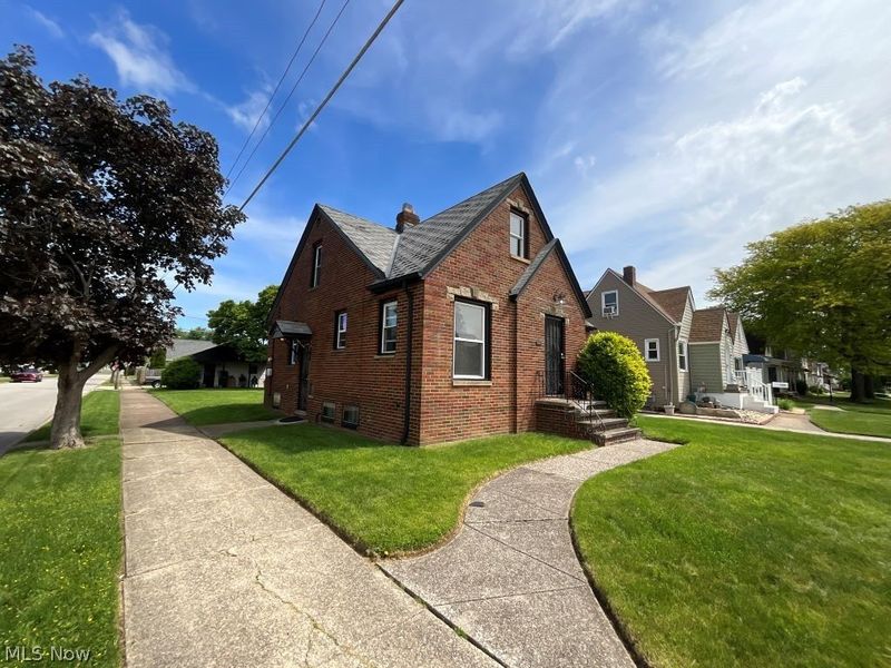 5910 Wilber Avenue, Parma, OH 44129 Photo 2