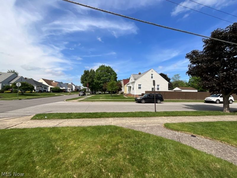 5910 Wilber Avenue, Parma, OH 44129 Photo 3