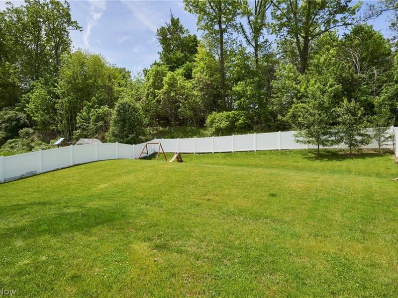 6557 Pine Bluff Avenue NE, Canton, OH 44721 Photo 6