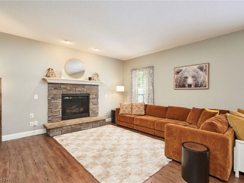 6557 Pine Bluff Avenue NE, Canton, OH 44721 Photo 9