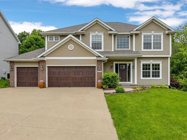 2812 Broken Woods Drive , Coralville, IA 52241