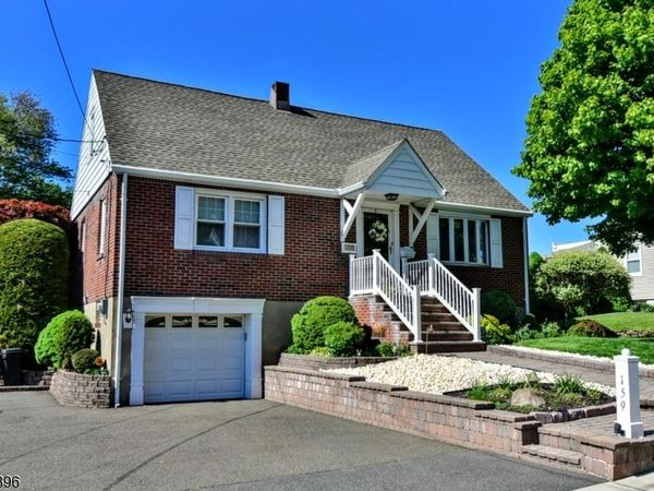 159 Overlook Ave, North Haledon, NJ 07508