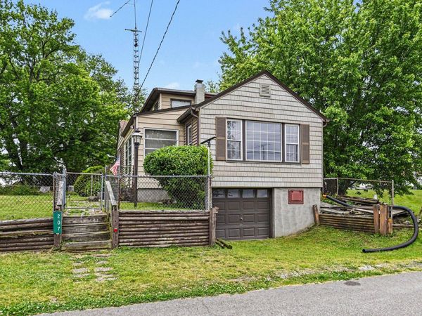 207 N Lilac Lane , Walkerton, IN 46574