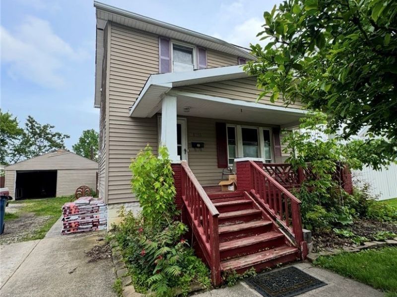 1651 E 33rd Street, South Lorain, OH 44055 Photo 1