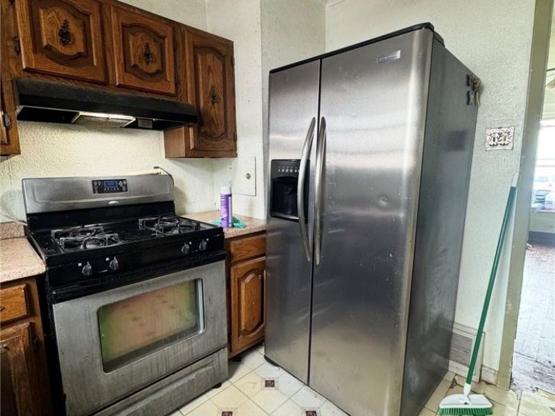 1651 E 33rd Street, South Lorain, OH 44055 Photo 6