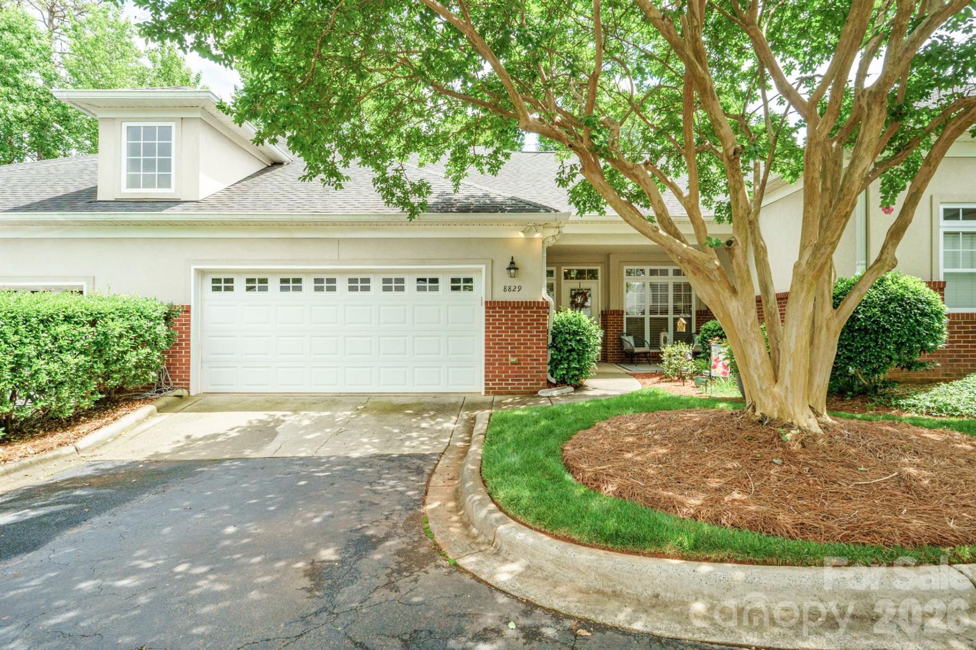 8829 Legacy Lake Lane, Charlotte, NC 28269 Main Photo