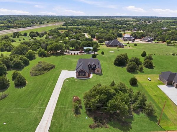 1240 Twin Oaks Dr , Blanchard, OK 73010