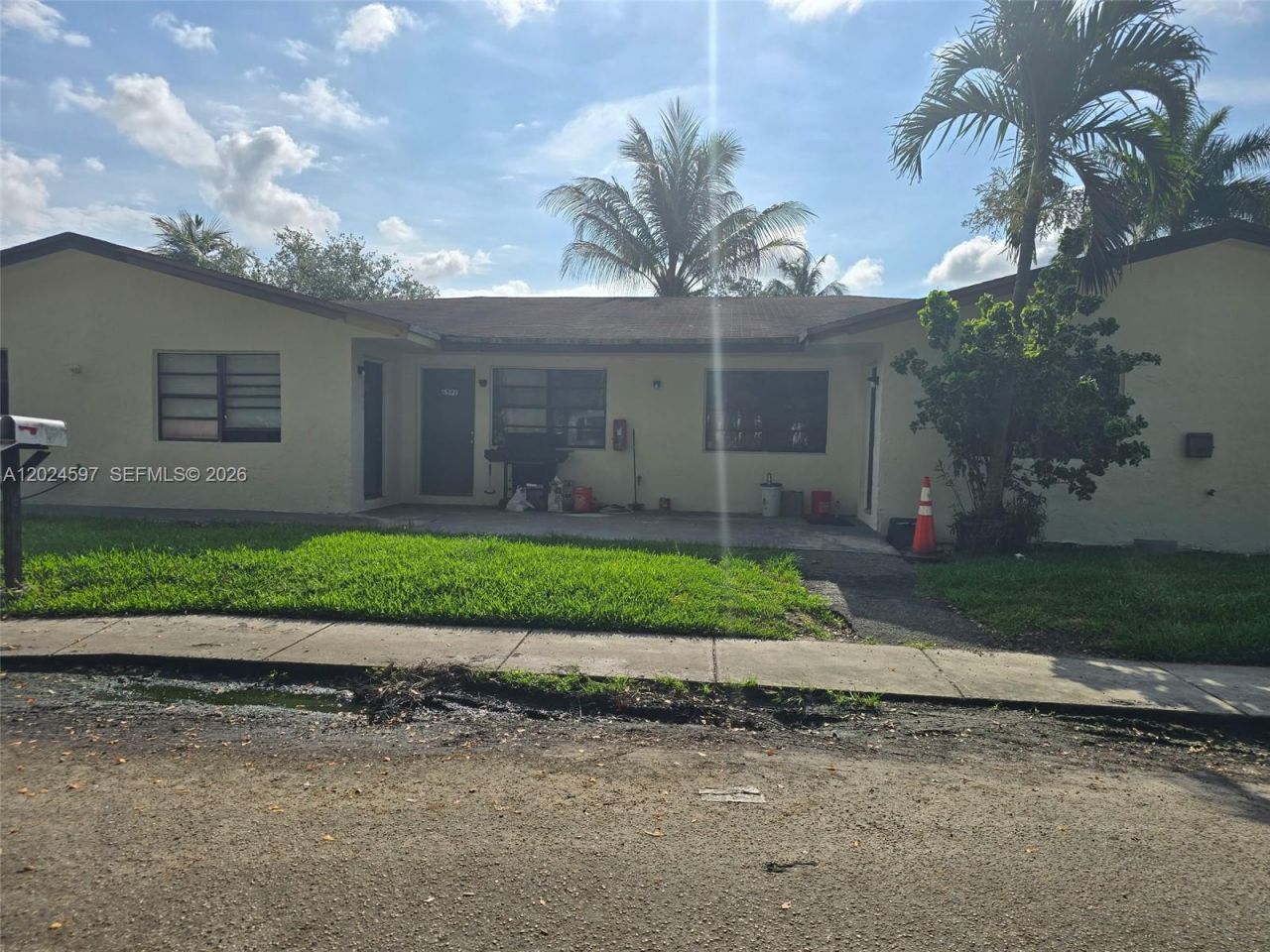 6590 SW 46th St, Davie, FL 33314 Photo