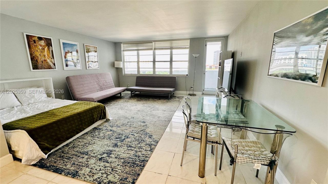 100 Lincoln Rd , Unit 720, Miami Beach, FL 33139 Photo