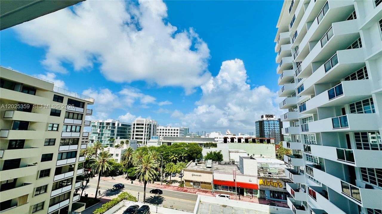 100 Lincoln Rd , Unit 720, Miami Beach, FL 33139 Photo