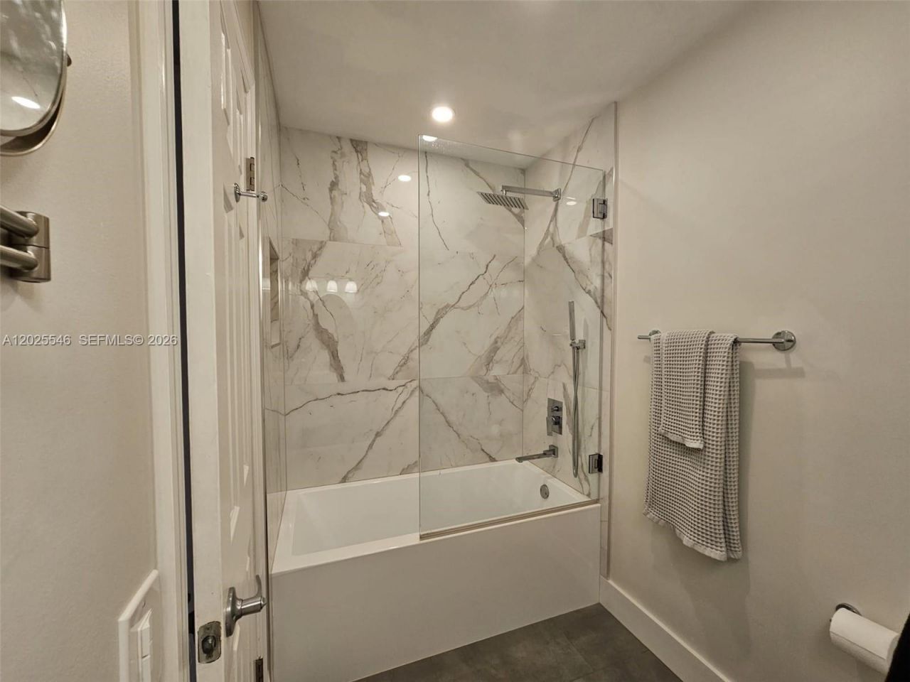 11312 SW 25th , Miami, FL 33165 Photo