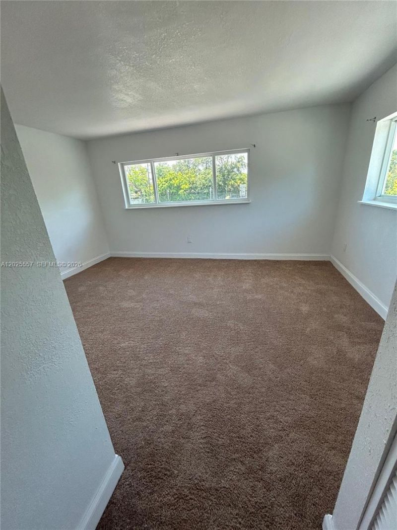 1450 NE 151st St , Unit 101, Miami, FL 33162 Photo
