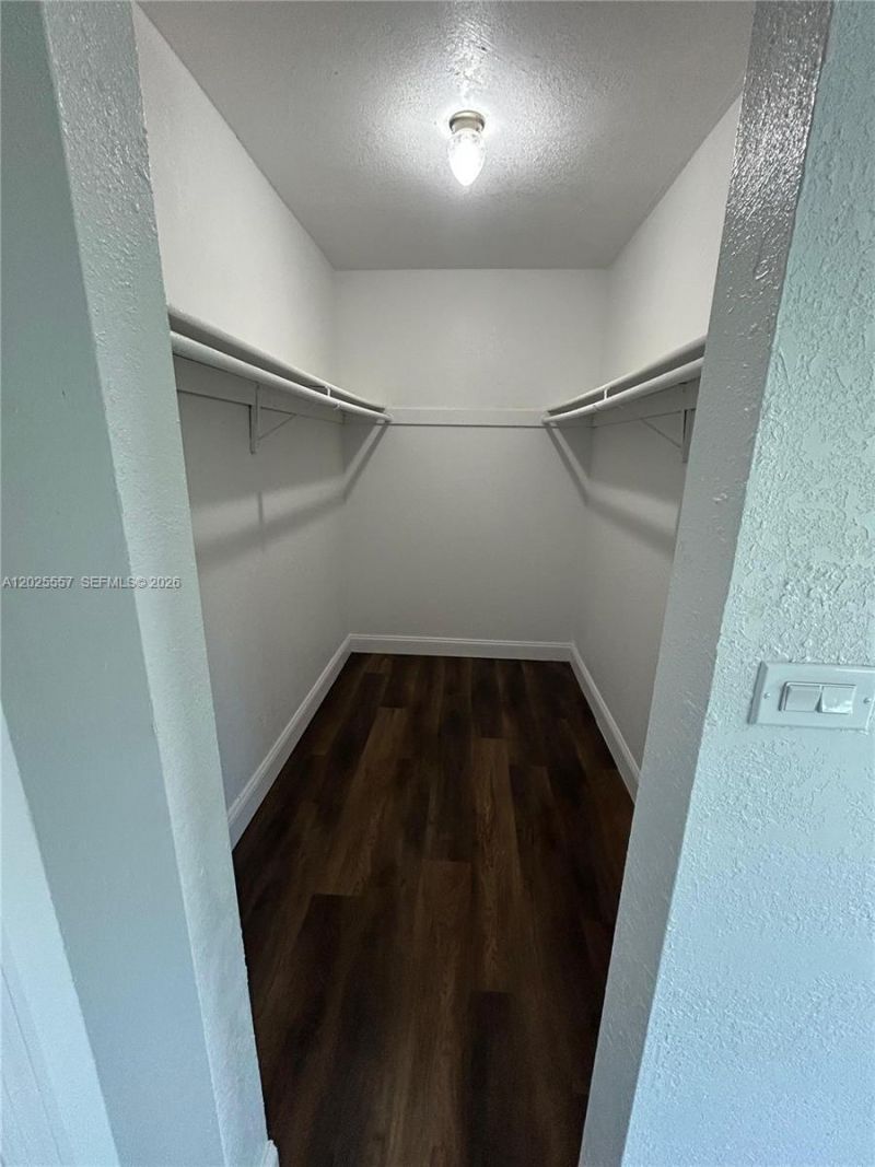 1450 NE 151st St , Unit 101, Miami, FL 33162 Photo