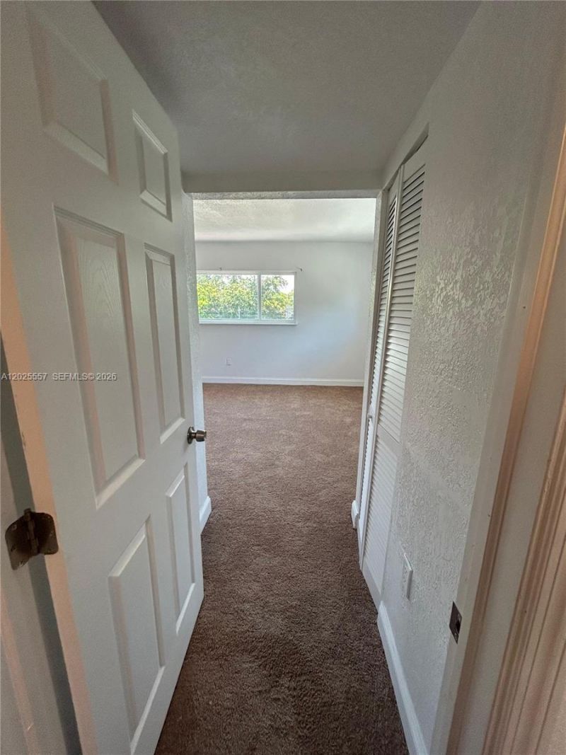 1450 NE 151st St , Unit 101, Miami, FL 33162 Photo