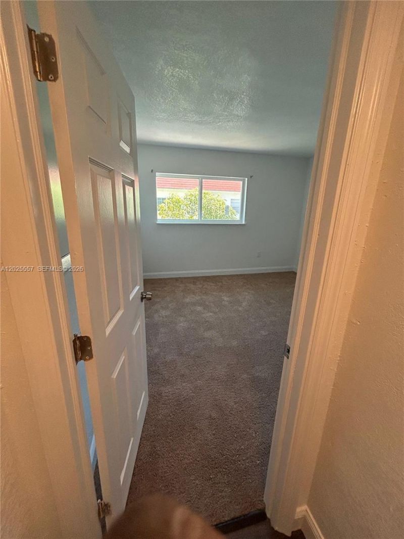 1450 NE 151st St , Unit 101, Miami, FL 33162 Photo