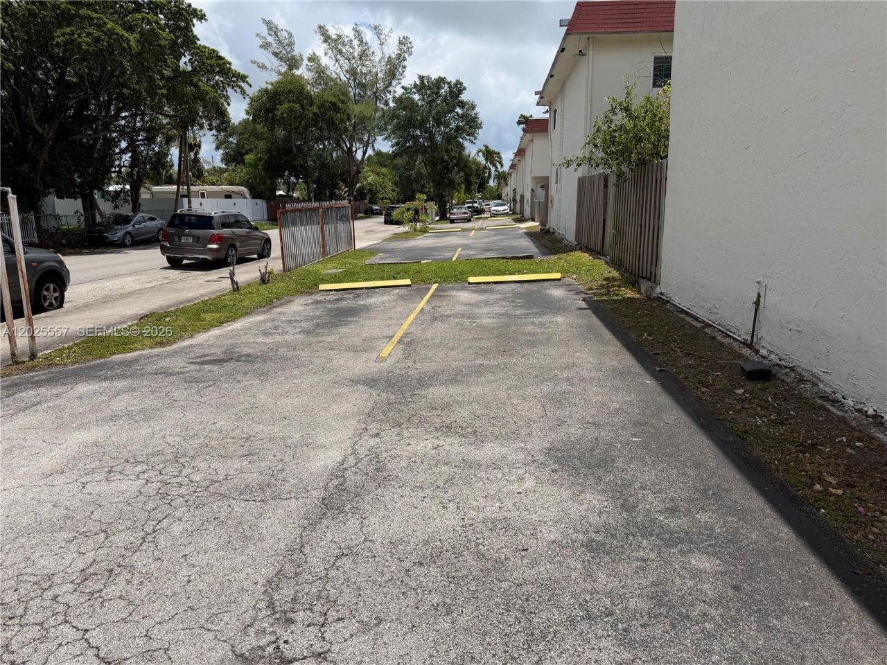 1450 NE 151st St , Unit 101, Miami, FL 33162 Photo
