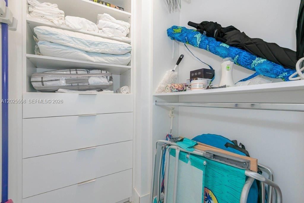 2301 Collins Ave , Unit 811, Miami Beach, FL 33139 Photo