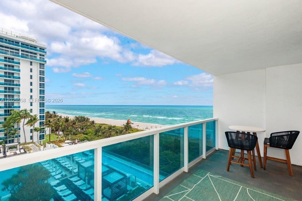 2301 Collins Ave , Unit 811, Miami Beach, FL 33139 Photo