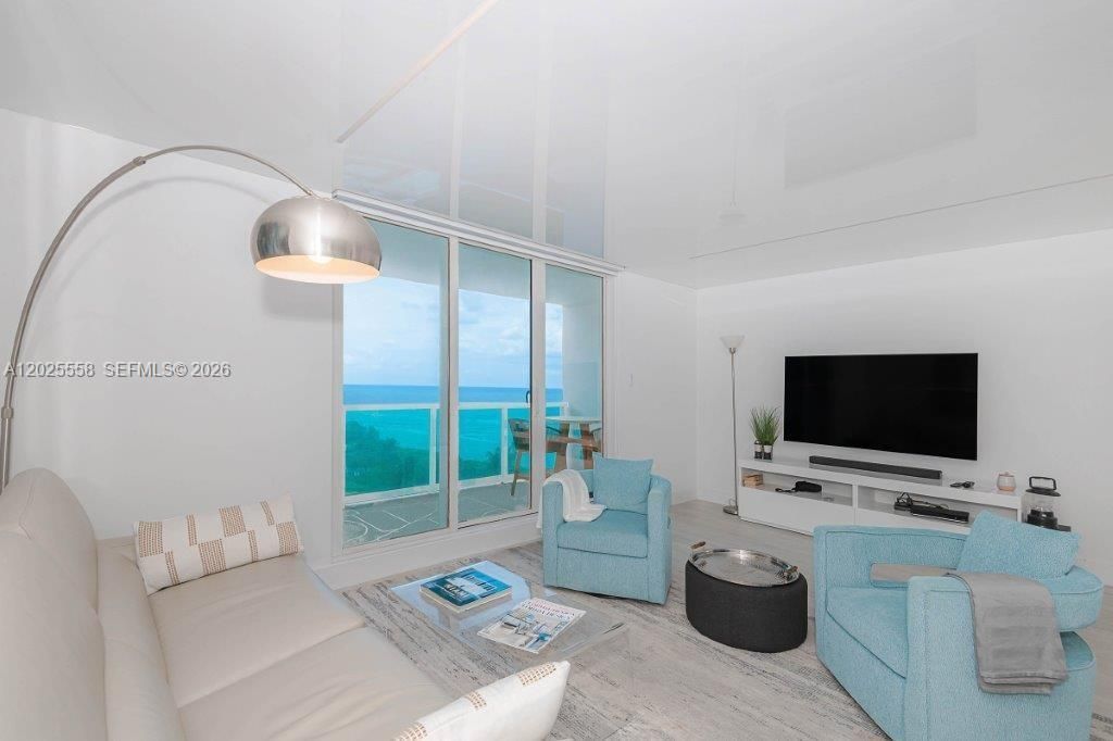 2301 Collins Ave , Unit 811, Miami Beach, FL 33139 Photo
