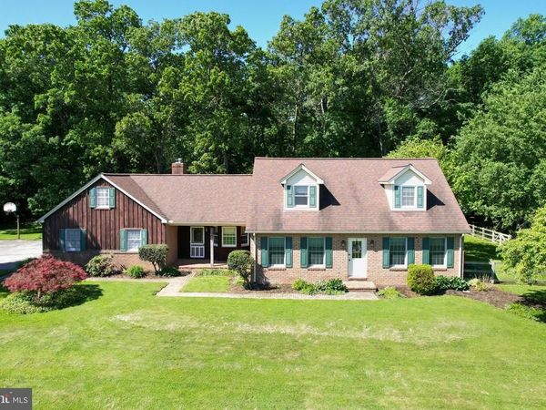 1675 BECK MILL ROAD, HANOVER, PA 17331