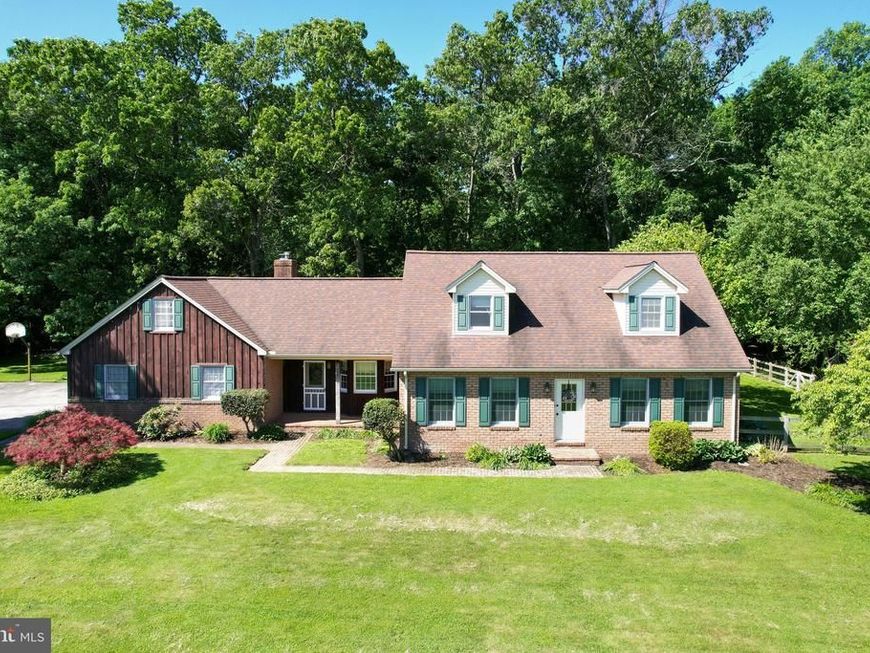 1675 Beck Mill Road, Hanover, PA 17331 Main Photo