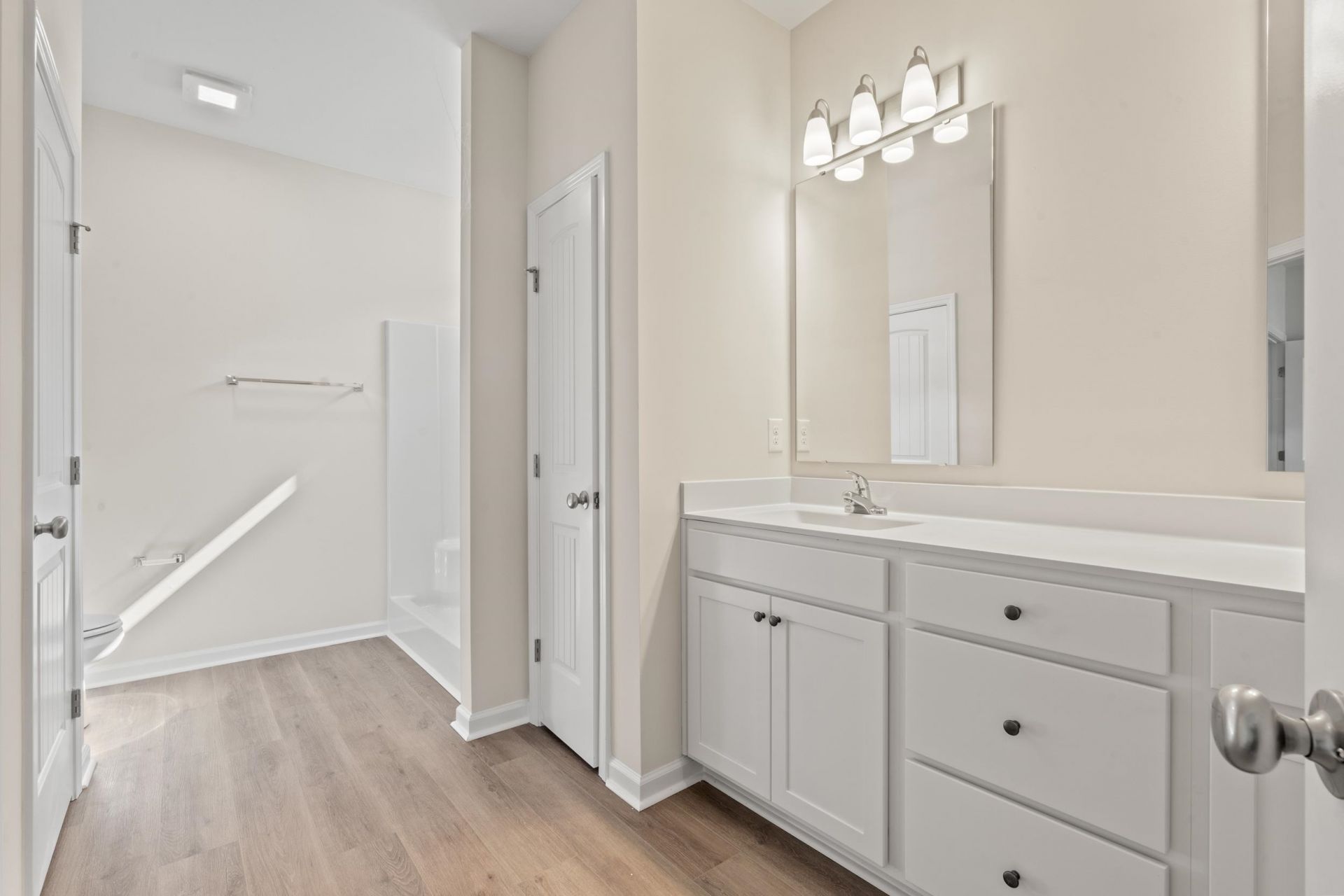 5105 Water Breeze Ct.  Photo 8
