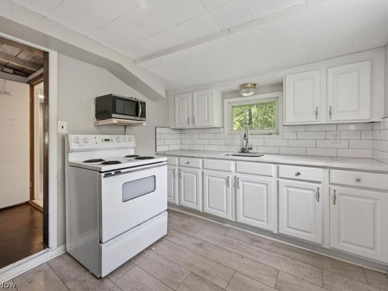 232 Chagrin Boulevard, Chagrin Falls, OH 44022 Photo 34