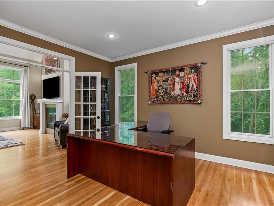 Property Image 6