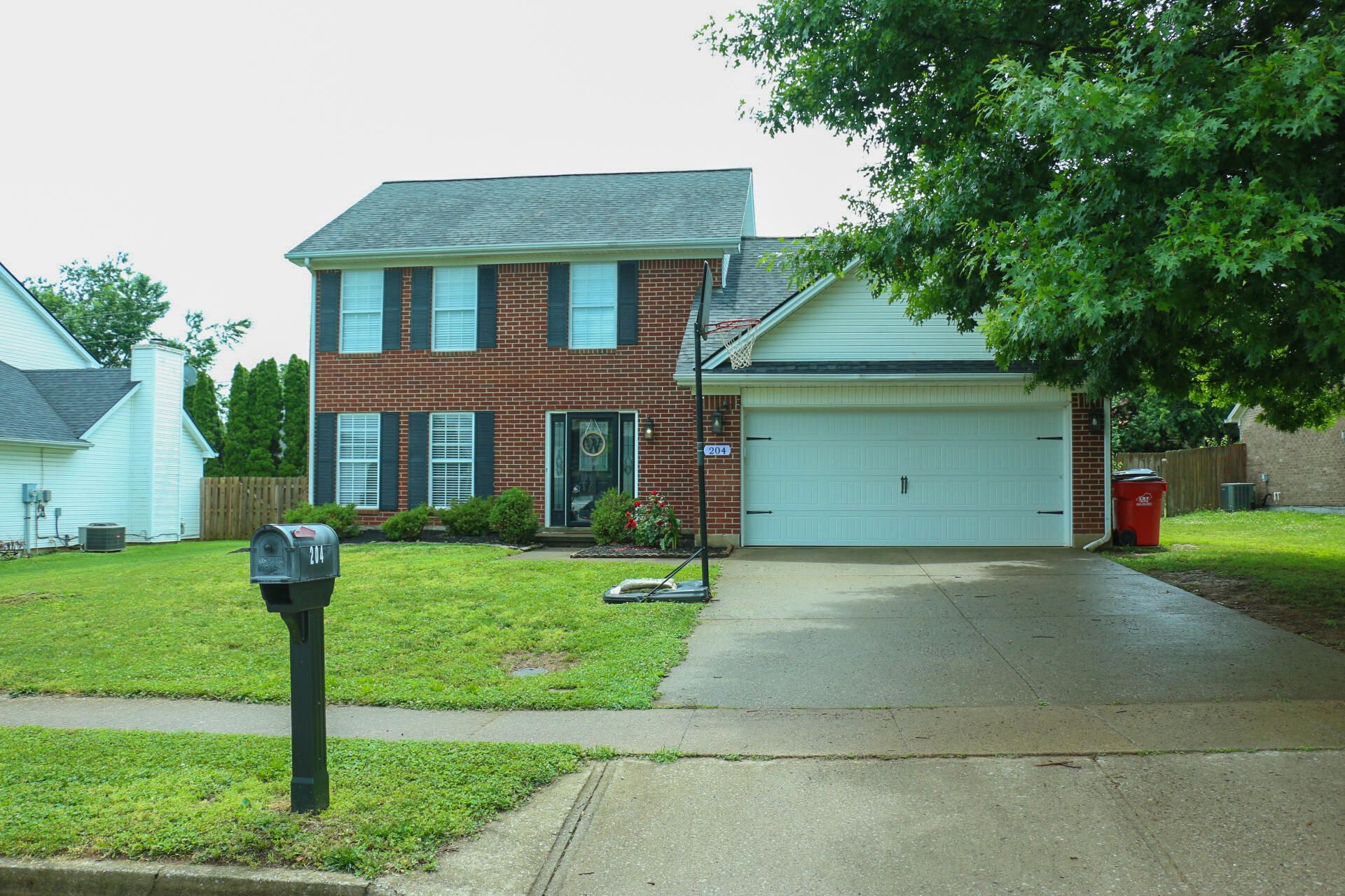 204 Stonehaven Drive, Nicholasville, KY 40356
