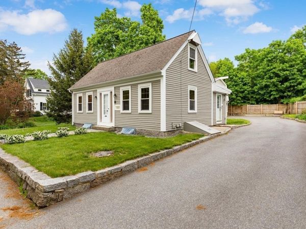 17 Pigeon Hill Street, Rockport, MA 01966