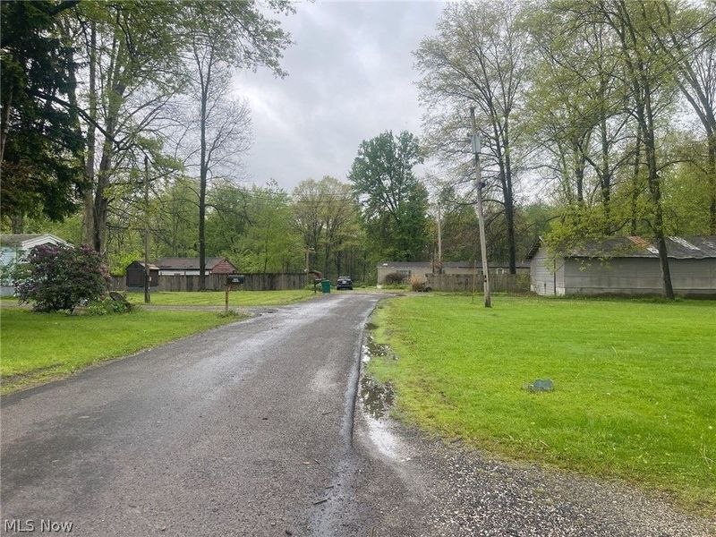 6820 Avon Street, Newton Falls, OH 44444 Photo 3