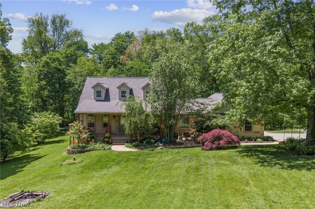6308 Manchester Road , New Franklin, OH 44216
