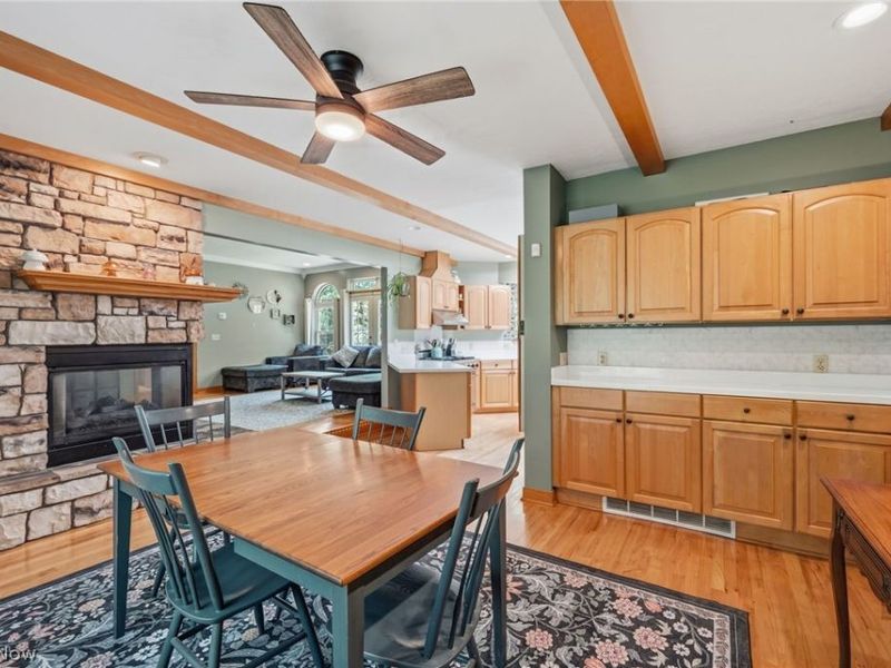 6308 Manchester Road, New Franklin, OH 44216 Photo 10